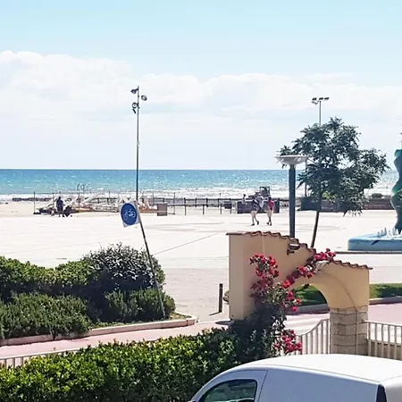 Appartamento Con Terrazza Fronte Mare Riccione Exterior photo